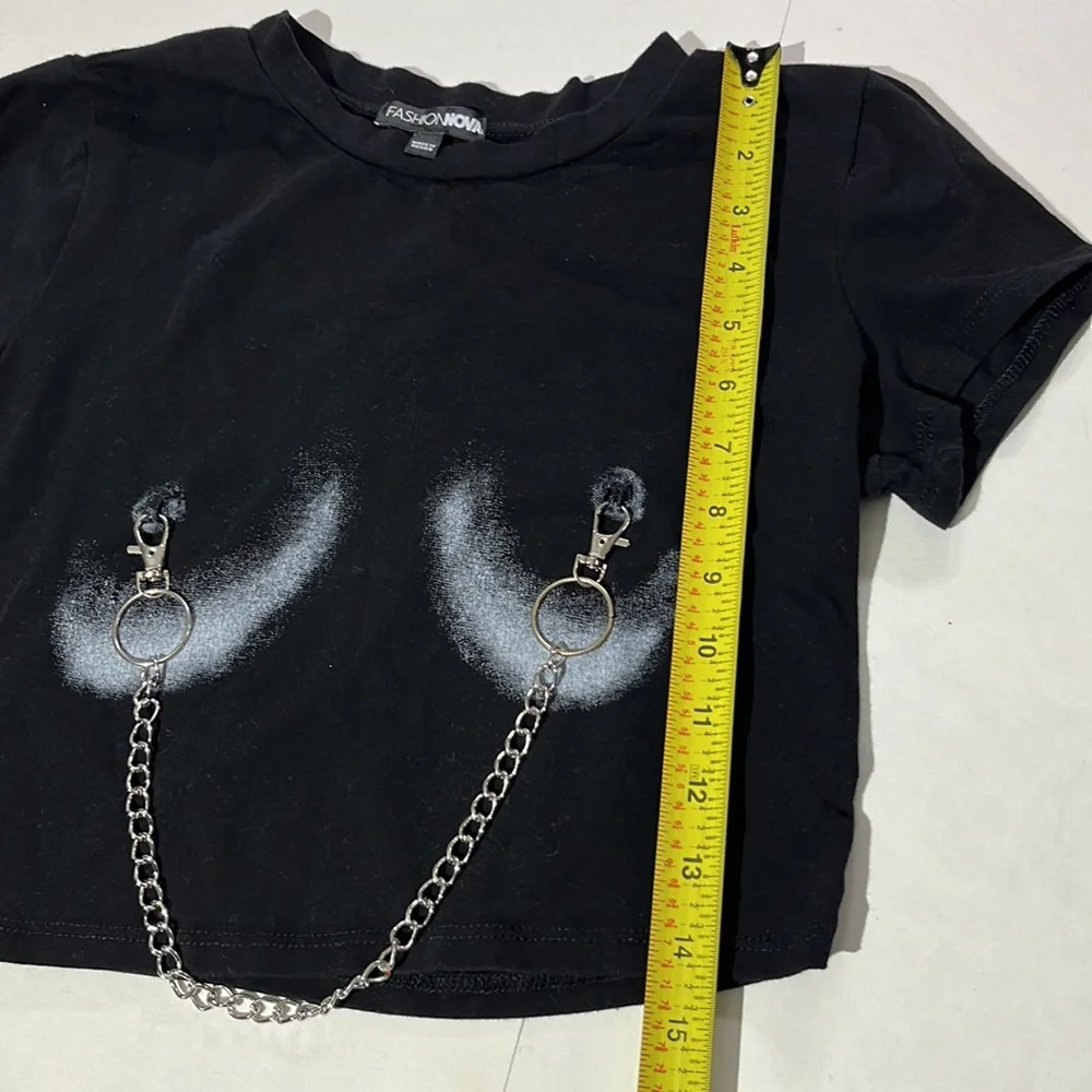Fashion Nova Nipple Ring cropped chain top t-shirt tee medium goth punk_4